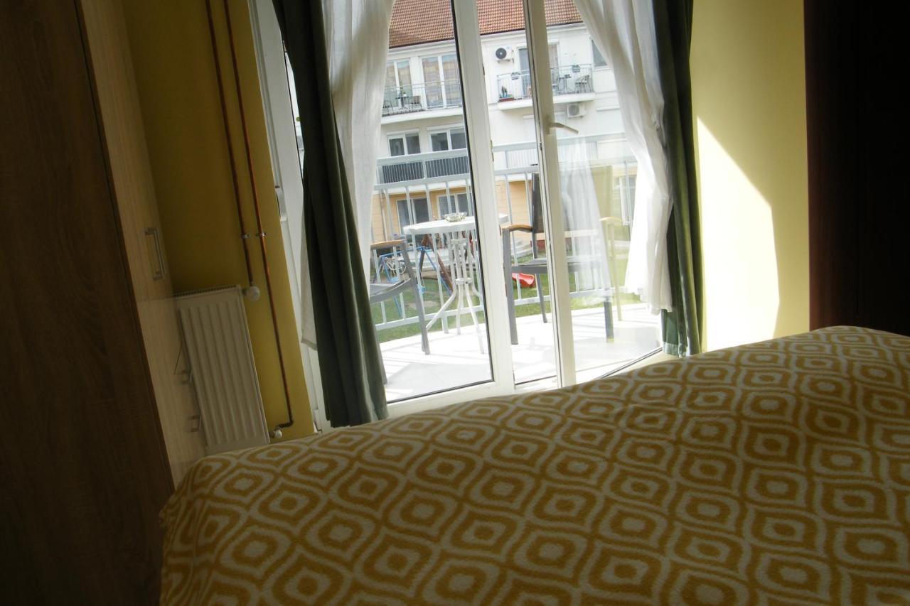 Happy Apartman Hajduszoboszlo Bagian luar foto