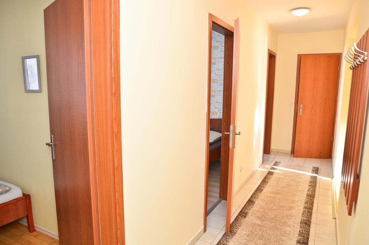 Happy Apartman Hajduszoboszlo Bagian luar foto
